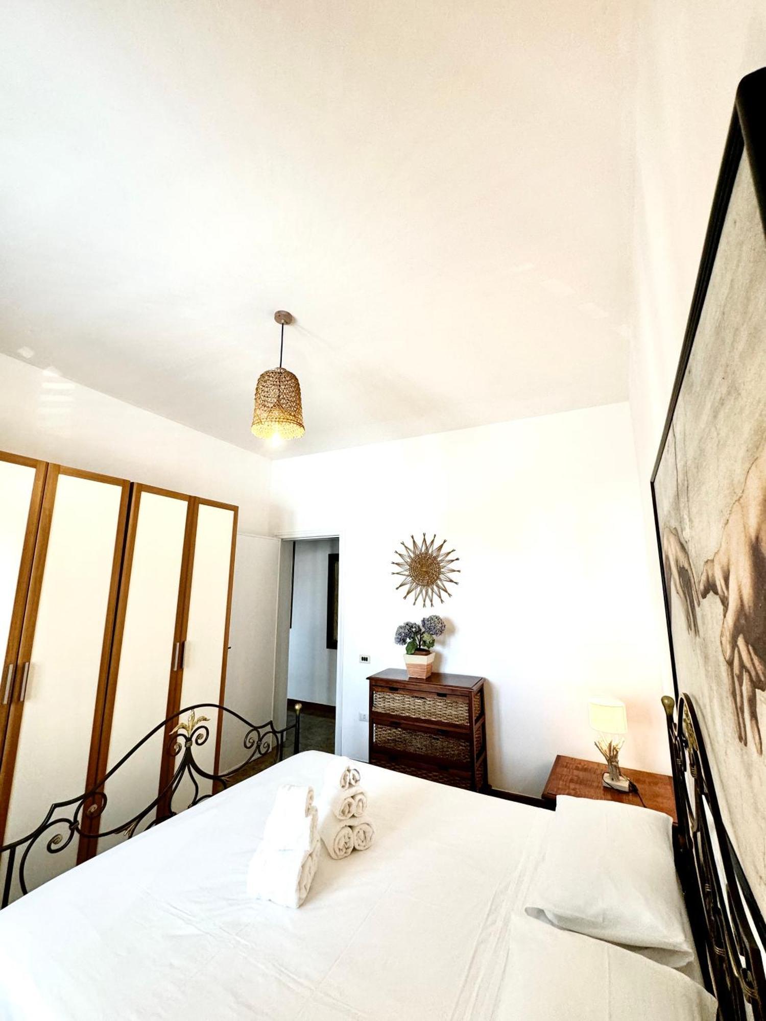 Aquarama Rooms & Apartments Torre Squillace Exterior photo